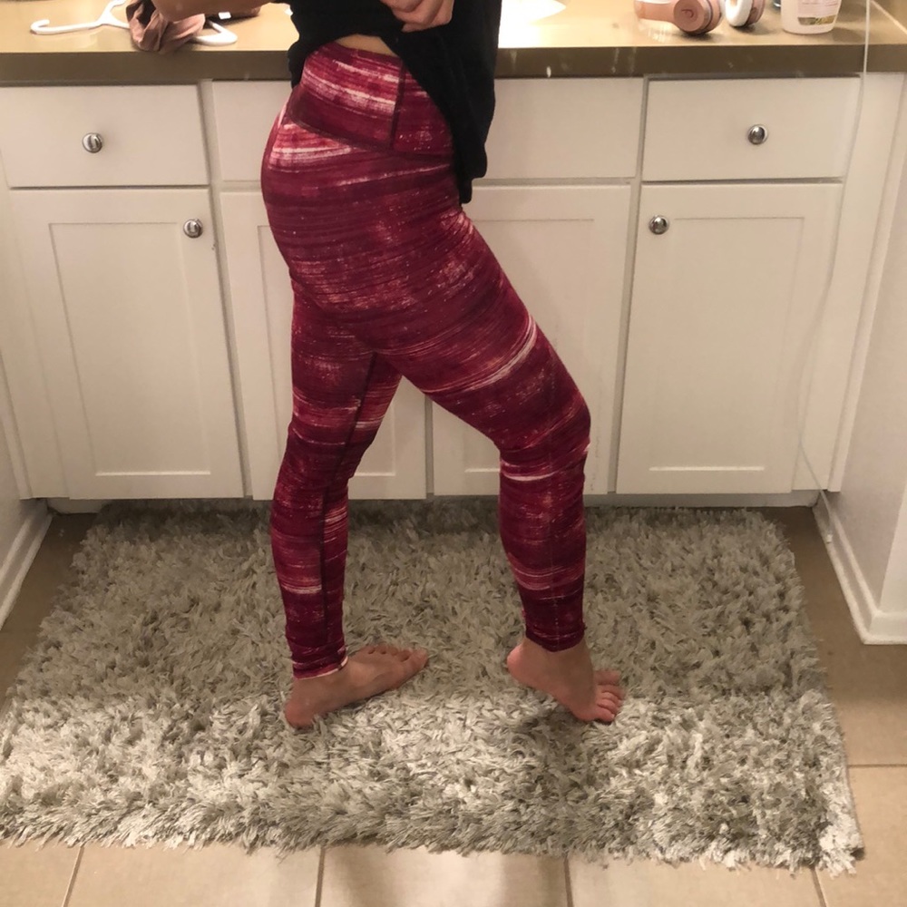 Old Navy Fuschia Detailed Leggings